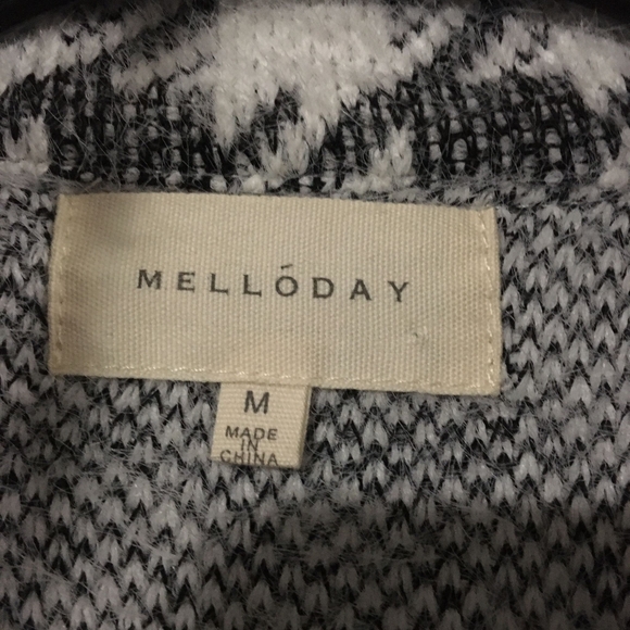 Melloday: black and gray, long sleeve cardigan. Medium. Pre-owned - Picture 8 of 10